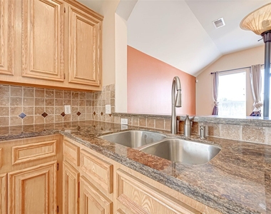 3403 Sparta Drive - Photo Thumbnail 27