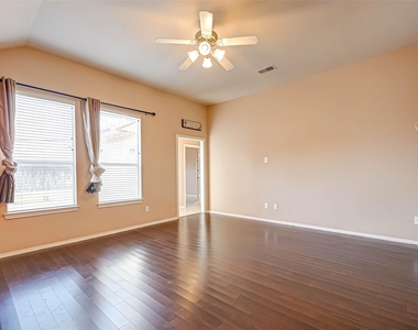 3403 Sparta Drive - Photo Thumbnail 16