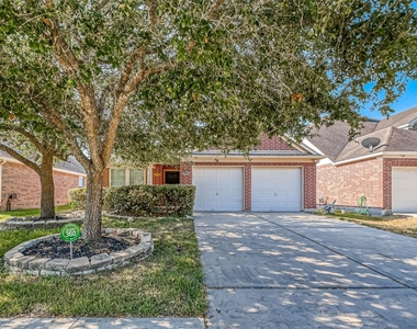 3403 Sparta Drive - Photo Thumbnail 1