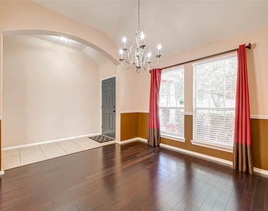 3403 Sparta Drive - Photo Thumbnail 12