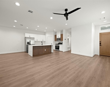 2637 Seaglass View Drive - Photo Thumbnail 2