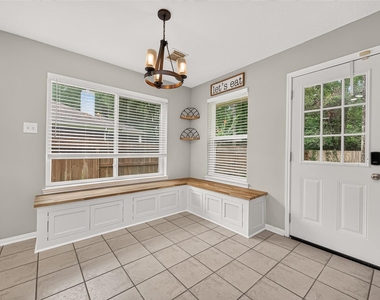 1810 Ashton Village Drive - Photo Thumbnail 12