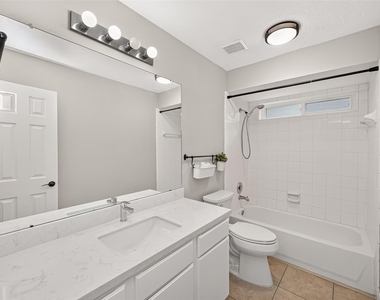 1810 Ashton Village Drive - Photo Thumbnail 21