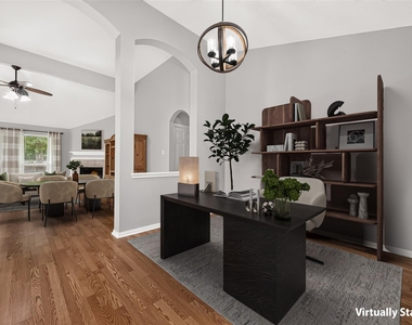 1810 Ashton Village Drive - Photo Thumbnail 3