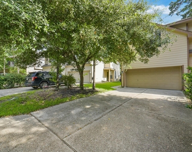 171 N Burberry Park Circle - Photo Thumbnail 30