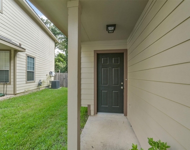 171 N Burberry Park Circle - Photo Thumbnail 1
