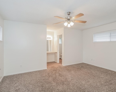 26218 Maplewood Drive - Photo Thumbnail 8