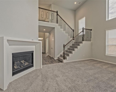 32962 Silver Meadow Way - Photo Thumbnail 4