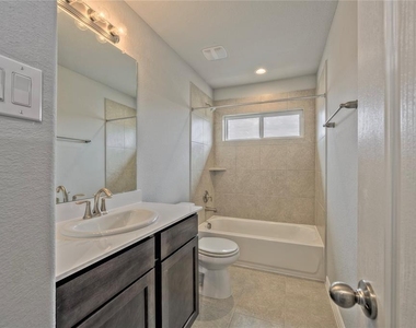 32962 Silver Meadow Way - Photo Thumbnail 13
