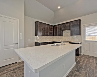 32962 Silver Meadow Way - Photo Thumbnail 9