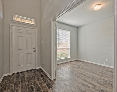32962 Silver Meadow Way - Photo Thumbnail 1