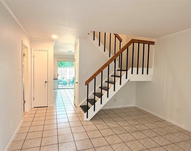 2429 W Settlers Way - Photo Thumbnail 5