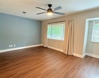 2429 W Settlers Way - Photo Thumbnail 15