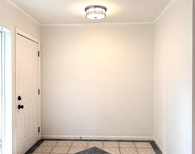 2429 W Settlers Way - Photo Thumbnail 2