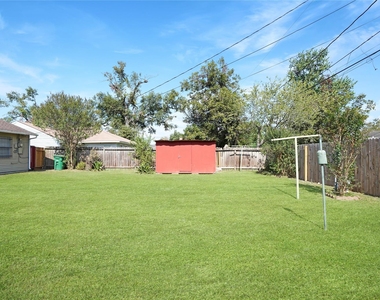 12432 Yancy Drive - Photo Thumbnail 8