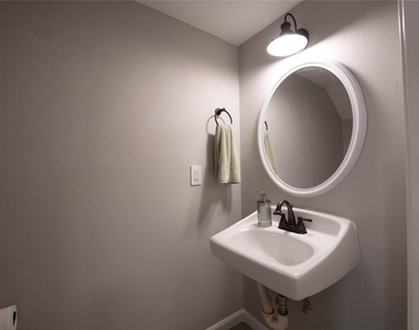 7447 Brompton Street - Photo Thumbnail 16
