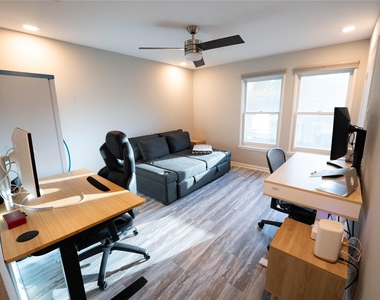 7447 Brompton Street - Photo Thumbnail 21