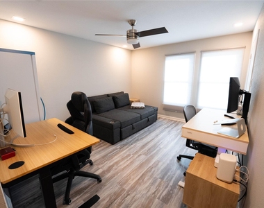 7447 Brompton Street - Photo Thumbnail 20