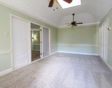 1905 Park Street - Photo Thumbnail 23
