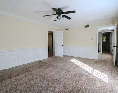1905 Park Street - Photo Thumbnail 27
