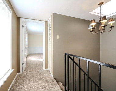1905 Park Street - Photo Thumbnail 13