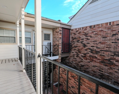 1905 Park Street - Photo Thumbnail 31