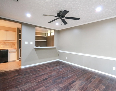 1905 Park Street - Photo Thumbnail 6
