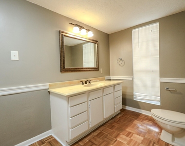 1905 Park Street - Photo Thumbnail 20