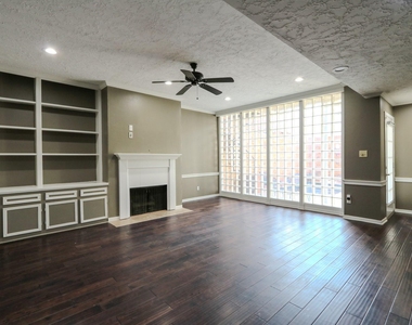 1905 Park Street - Photo Thumbnail 3