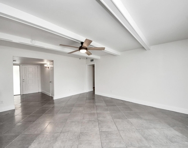 4011 Ebbtide Drive - Photo Thumbnail 12