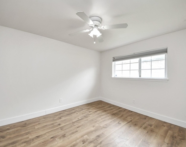 4011 Ebbtide Drive - Photo Thumbnail 15