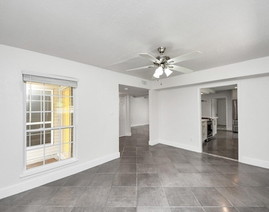 4011 Ebbtide Drive - Photo Thumbnail 13
