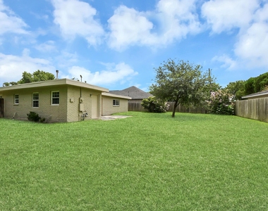 4011 Ebbtide Drive - Photo Thumbnail 31