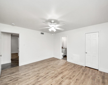 4011 Ebbtide Drive - Photo Thumbnail 22