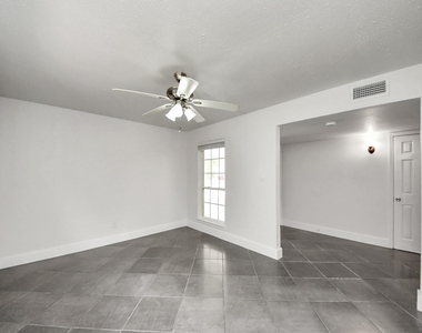 4011 Ebbtide Drive - Photo Thumbnail 27