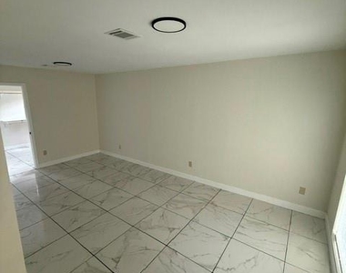 5950 Southville Street - Photo Thumbnail 7