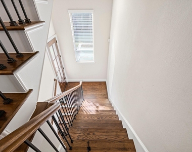 2656 Fountain Key Boulevard - Photo Thumbnail 18