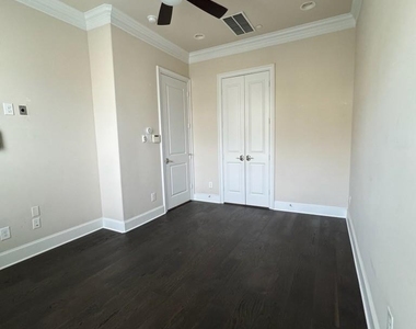 2656 Fountain Key Boulevard - Photo Thumbnail 14