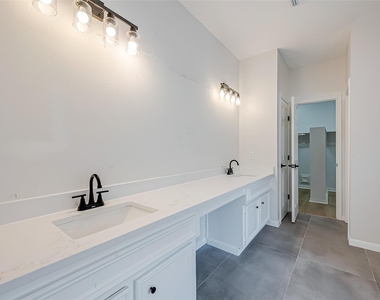 11210 Hundred Bridge Lane - Photo Thumbnail 39