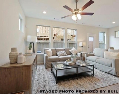 3420 Avondale View Drive - Photo Thumbnail 10