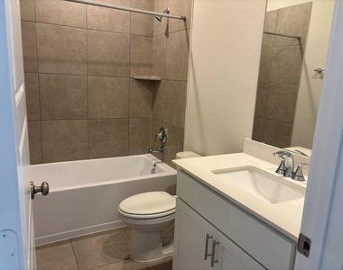 14150 Granger Pointe Lane - Photo Thumbnail 14