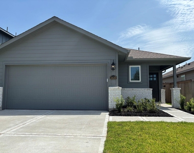 14150 Granger Pointe Lane - Photo Thumbnail 2