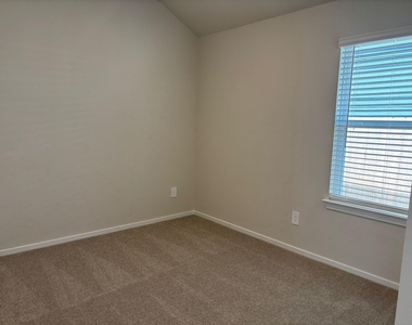 14150 Granger Pointe Lane - Photo Thumbnail 15