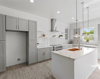70 N Pine Harbour Drive - Photo Thumbnail 3