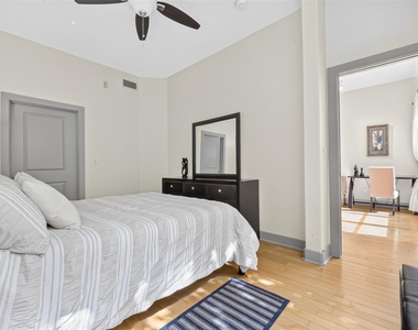 1901 Post Oak Boulevard - Photo Thumbnail 11