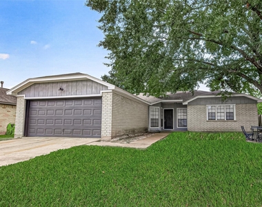 16838 Markridge Drive - Photo Thumbnail 2