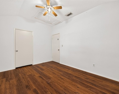 16838 Markridge Drive - Photo Thumbnail 35