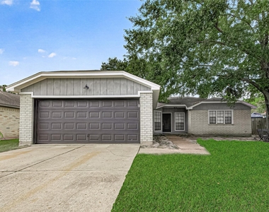 16838 Markridge Drive - Photo Thumbnail 3