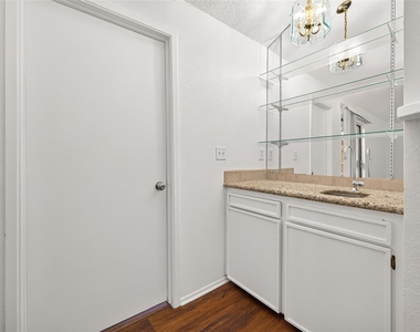 16838 Markridge Drive - Photo Thumbnail 38