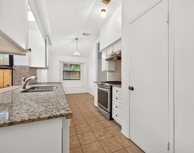 16838 Markridge Drive - Photo Thumbnail 19